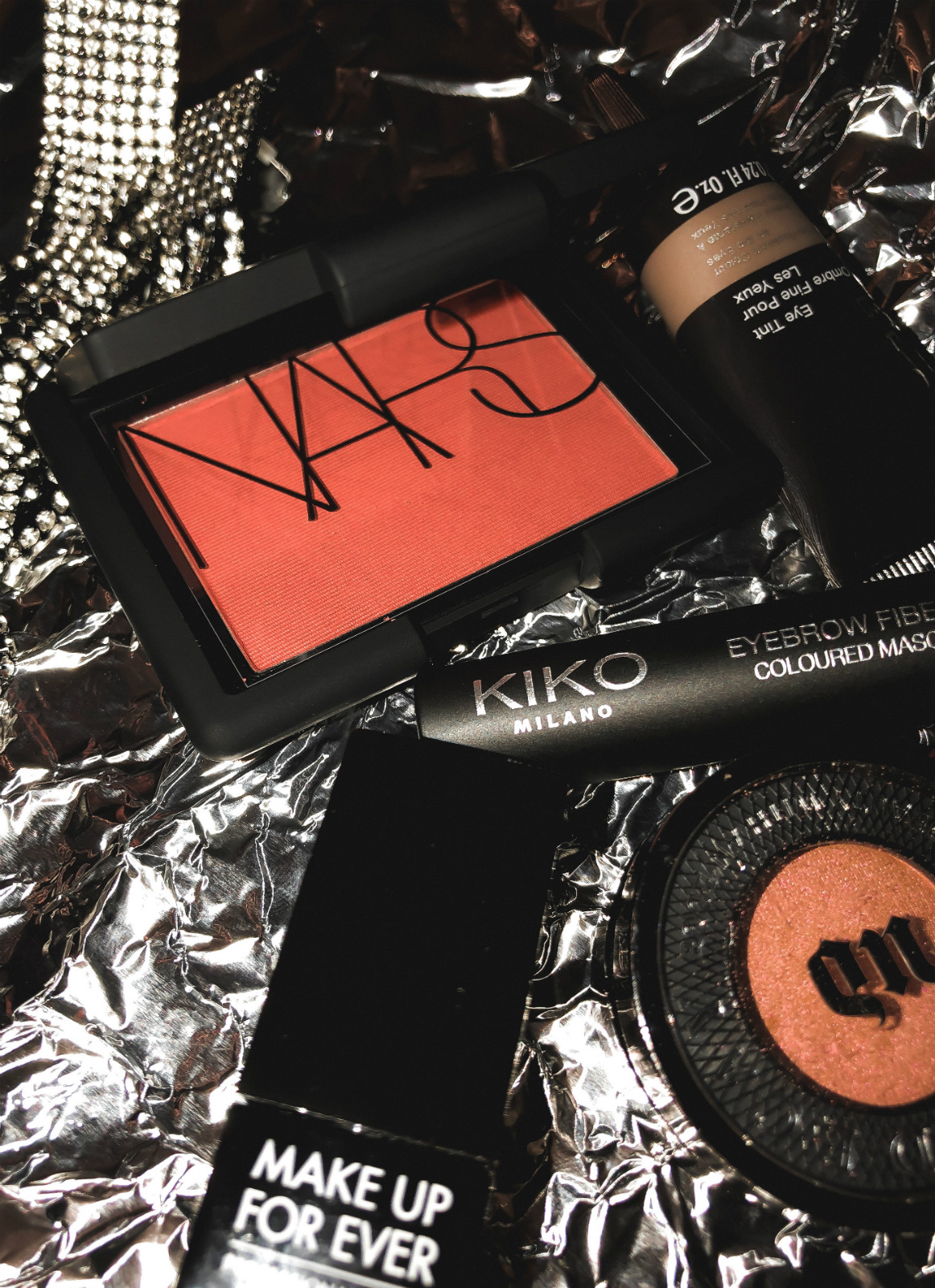 make up for new year party nars blushes